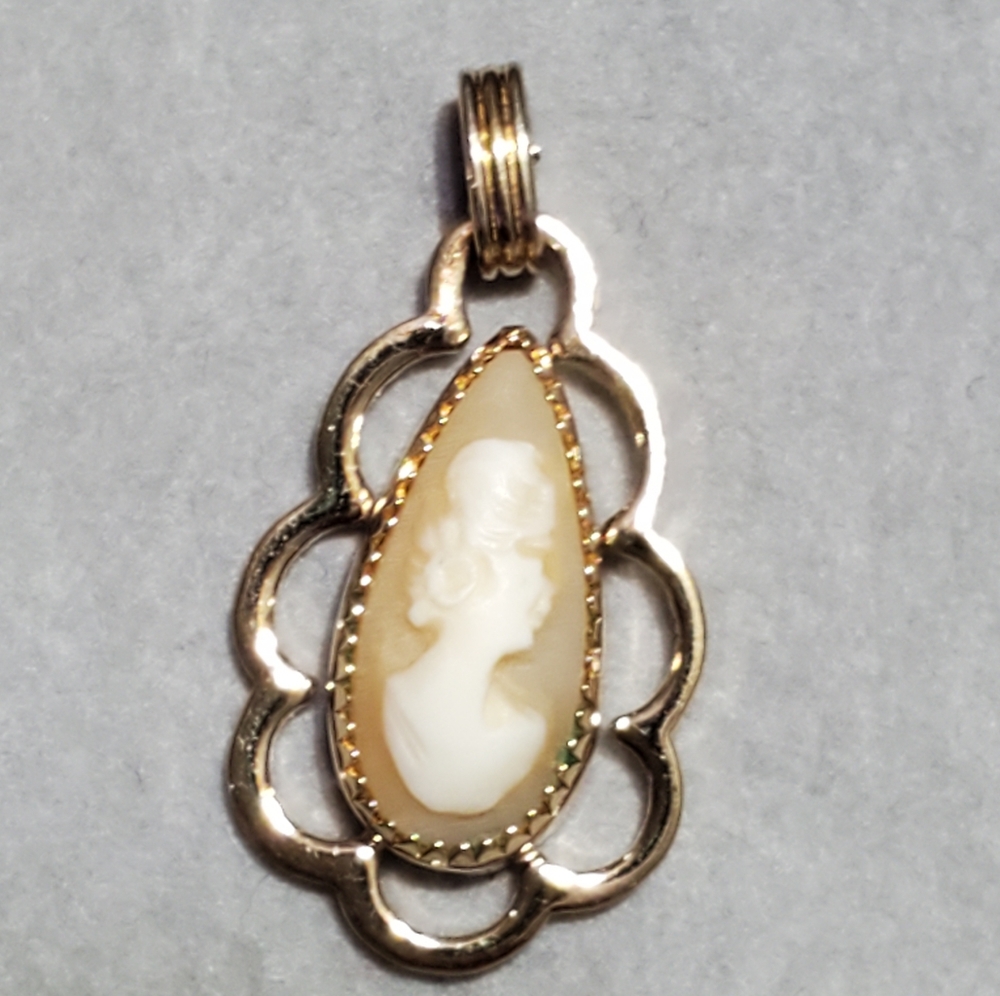Vintage Pendant